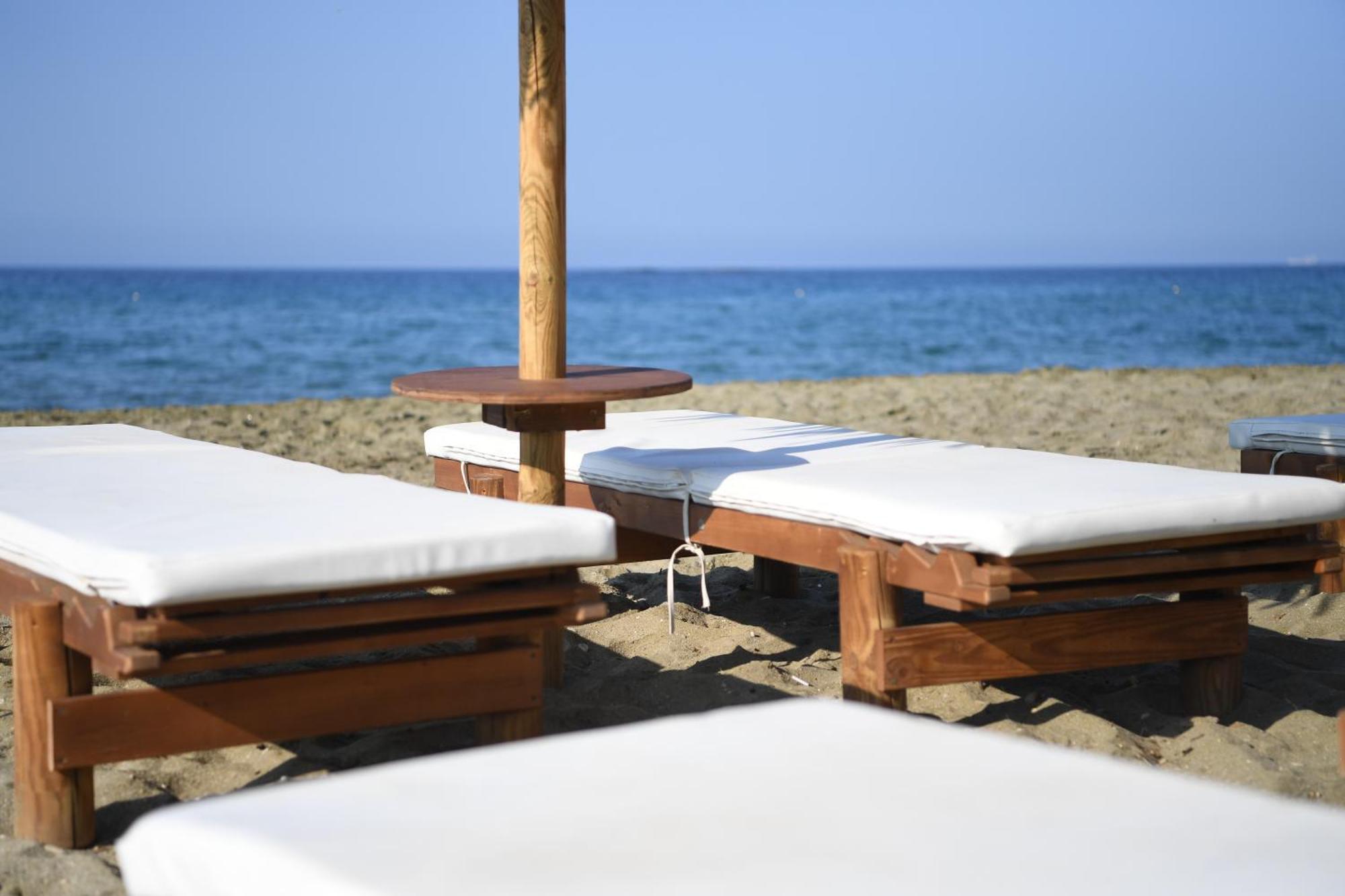 Nostos Beachfront Apartments & Studios Agios Ioannis  Exterior foto