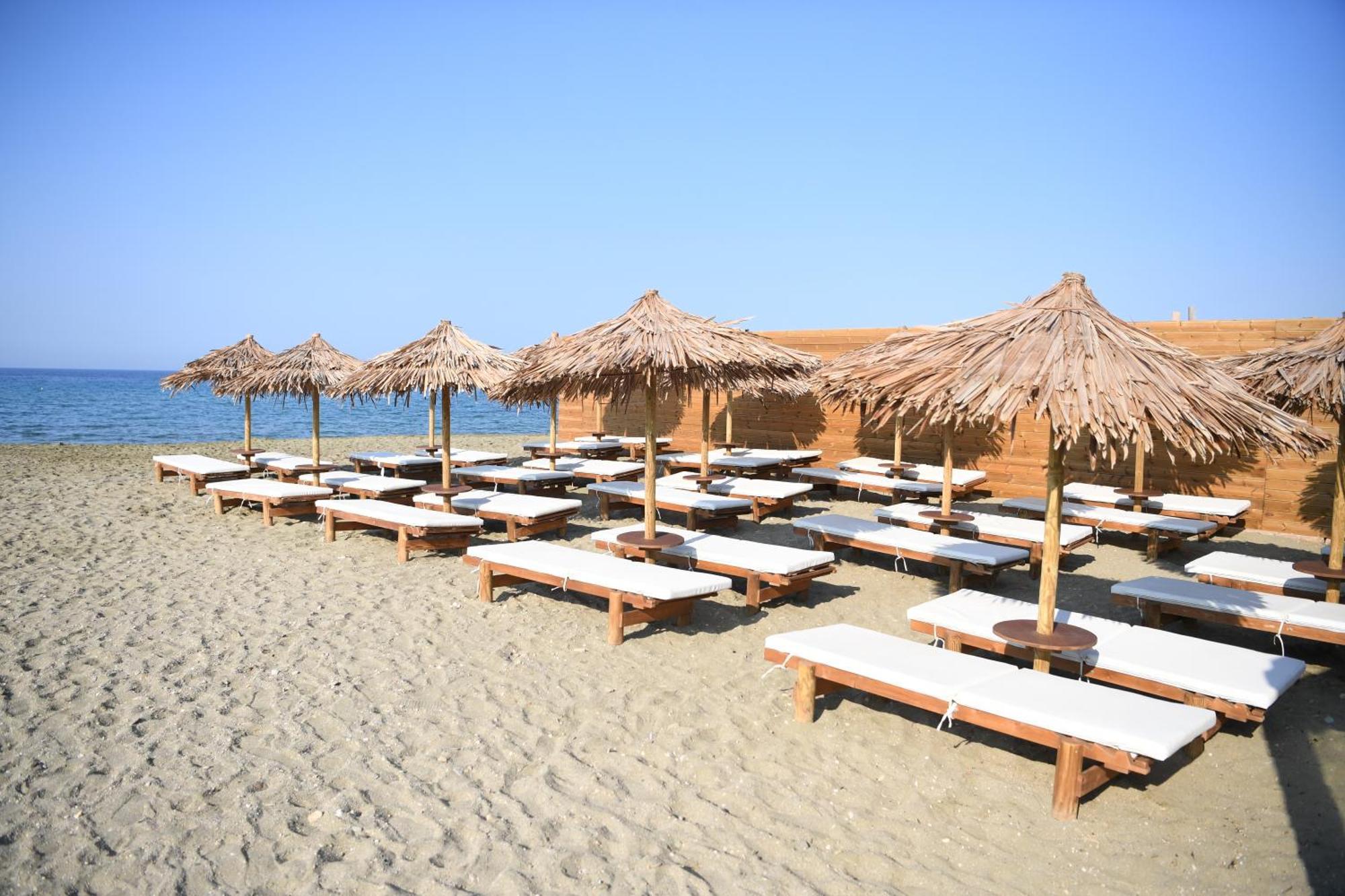 Nostos Beachfront Apartments & Studios Agios Ioannis  Exterior foto