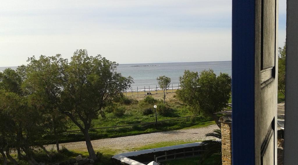 Nostos Beachfront Apartments & Studios Agios Ioannis  Exterior foto