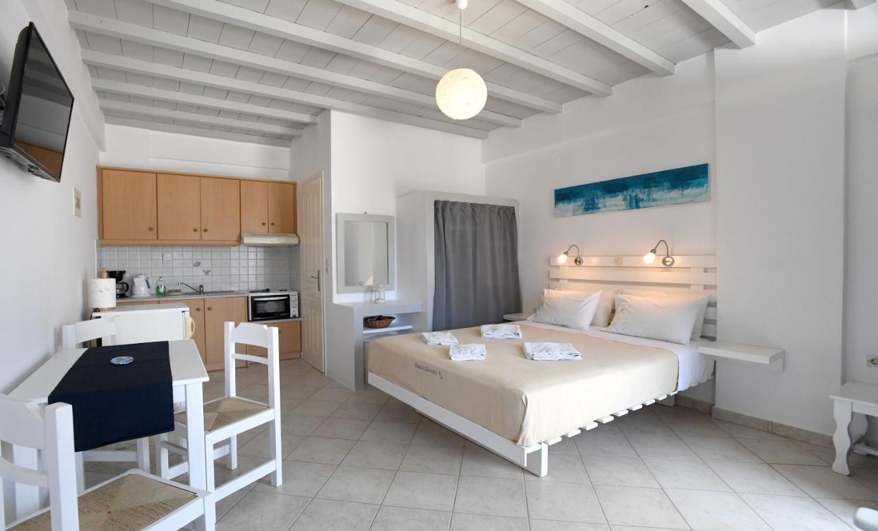 Nostos Beachfront Apartments & Studios Agios Ioannis  Exterior foto